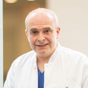Portrait von Dr. Gleb Tarusinov, Chefarzt der Klinik für Kinderkardiologie und angeborene Herzfehler