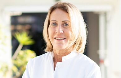 Portrait von Prof. Dr. med. Gabriela Möslein, Chefärztin Zentrum für Hereditäre Tumore.