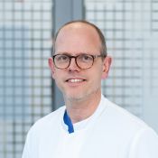 Portrait von Dr. Wim Aanhaanen, Oberarzt der Klinik für Kardiologie, Angiologie und Elektrophysiologie