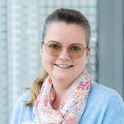 Portrait von Sonja Armbruster, stellvertretende Leitung Ausbildungsbereich Pflege