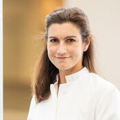 Portrait von Dr. Elvira Chrobot, Oberärztin der Klinik für Kinderkardiologie und angeborene Herzfehler