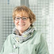 Portrait von Simone Spangenberg, Pflegedienstleitung am Evangelischen Krankenhaus Duisburg-Nord