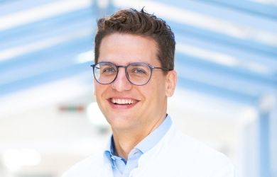 Portrait Chefarzt Prof. Dr. Simon Schimmack