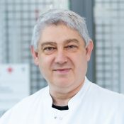 Portrait Oberarzt Alexander Elkovsky