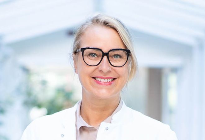 Portrait Dr. med. Katja Engellandt, Leitende Oberärztin Klinik für Frauenheilkunde und Geburtshilfe und Leiterin des Brustkrebszentrums BETHESDA Duisburg.