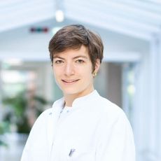 Portrait von Dr. med. Renate Haubrich, Oberärztin der Zentralen Abteilung für Radiologie.